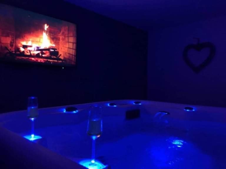 Spa Du Petit Manoir Hebuterne 外观 照片